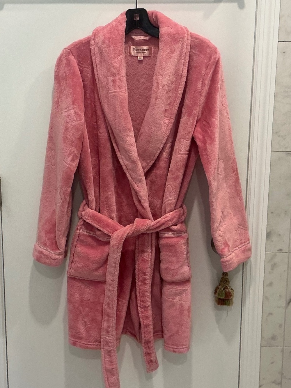 Juicy Couture Signature pink fuzzy robe Small Medium